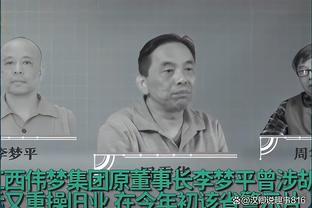 Mỗi mùa giải sân khách đấu với Mạn Thành đều phá cửa, Sterling là cựu tướng Lam Nguyệt đầu tiên làm được.